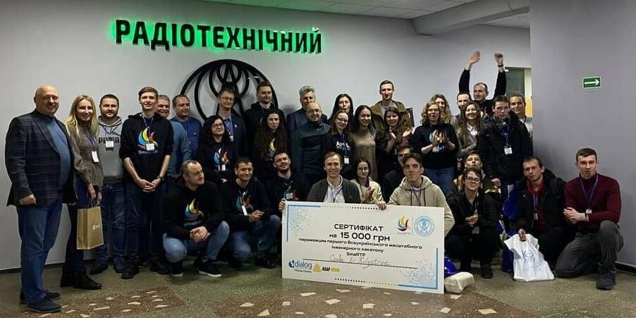 photo5287319348463122501